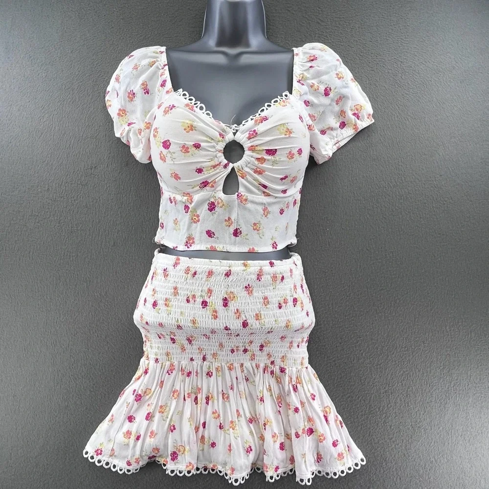 SO Women 2 Piece Set Rayon Floral Small Cottagecore Boho Crop Top Skirt White